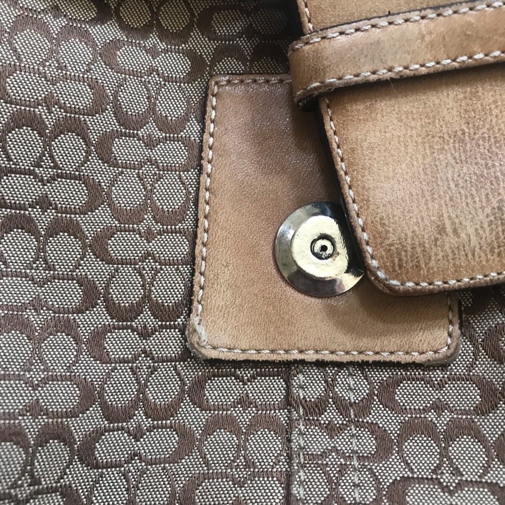 Coach Mini Signature 6377 Shoulder Bag - Picture 7 of 8